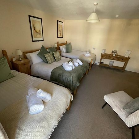 The Crown Hotel Lynton Bagian luar foto