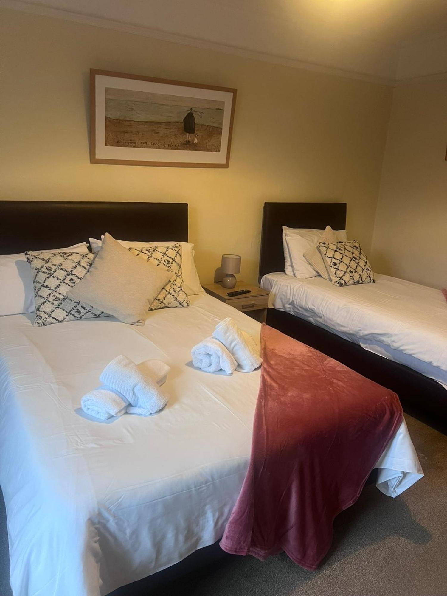 The Crown Hotel Lynton Bagian luar foto