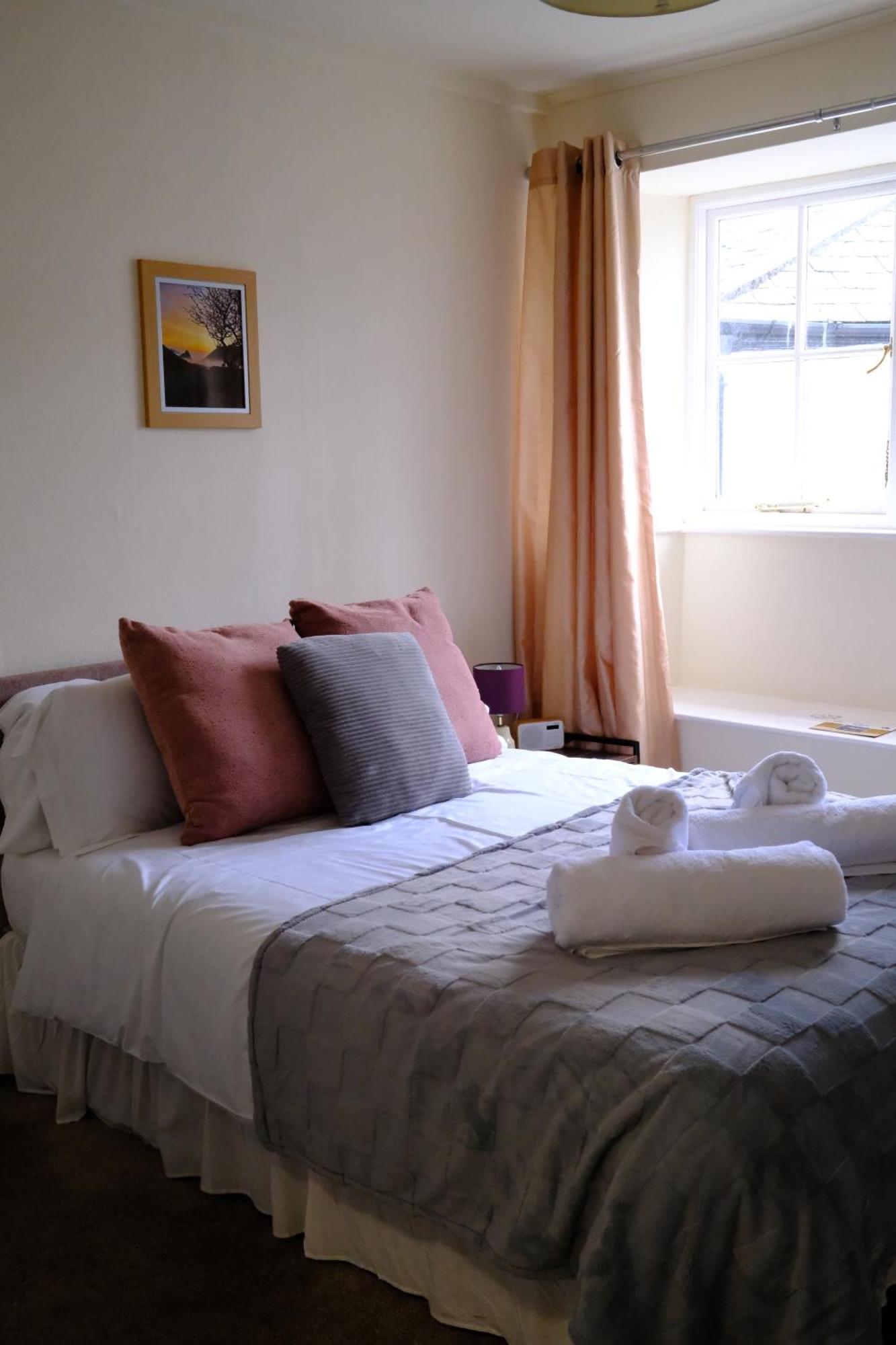 The Crown Hotel Lynton Bagian luar foto